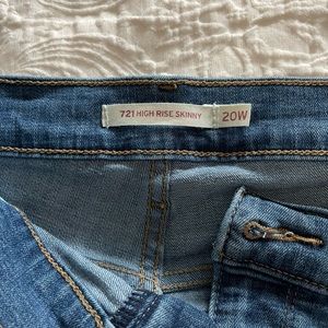 Levi jeans